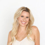 Headshot of Tulsa Reiki practitioner Alison Papazois